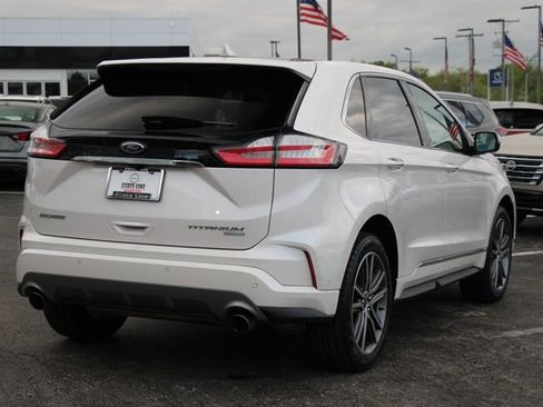 Used 2019 Ford Edge Titanium w/ Equipment Group 301A image 9