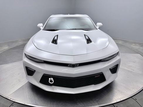 Used 2016 Chevrolet Camaro SS image 2
