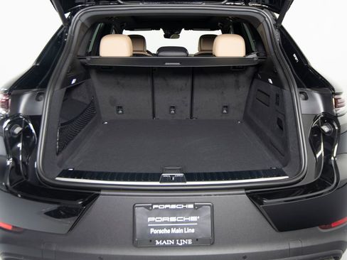 New 2026 Porsche Cayenne image 43