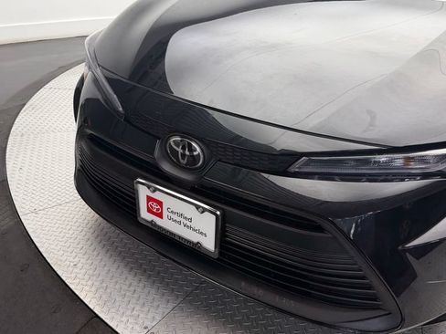 Used 2023 Toyota Corolla LE FWD image 2