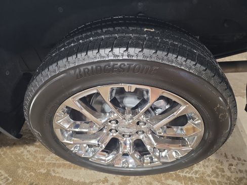 Used 2025 Chevrolet Silverado 1500 High Country w/ High Country Premium Package image 10