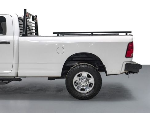 Used 2014 RAM 2500 Tradesman w/ Chrome Appearance Group AWD/4WD image 11