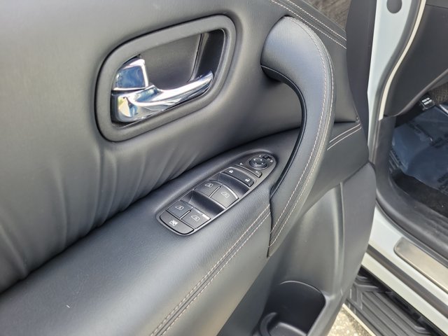 Used 2022 Nissan Armada Platinum w/ Captain's Chairs Package RWD image 18