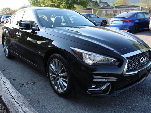Used 2019 INFINITI Q50 Luxe w/ Essential Package (3.0T Luxe) AWD/4WD image 5
