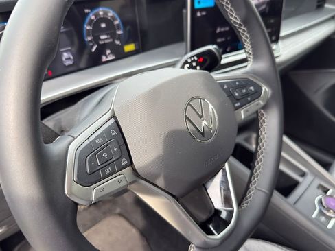 New 2025 Volkswagen Tiguan S image 8