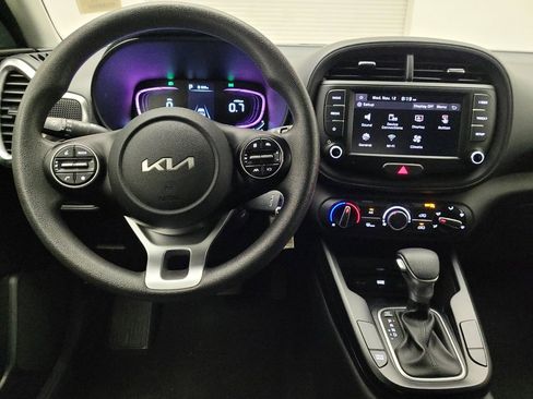Used 2024 Kia Soul LX w/ Option Group 015 image 22