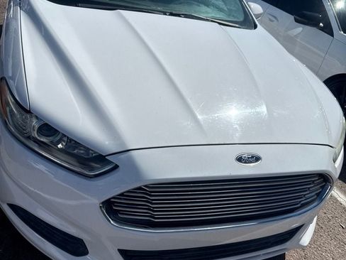Used 2016 Ford Fusion SE FWD image 6