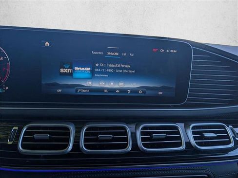 Used 2025 Mercedes-Benz GLS 580 4MATIC image 17