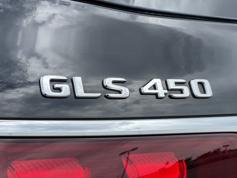 Used 2025 Mercedes-Benz GLS 450 4MATIC image 13