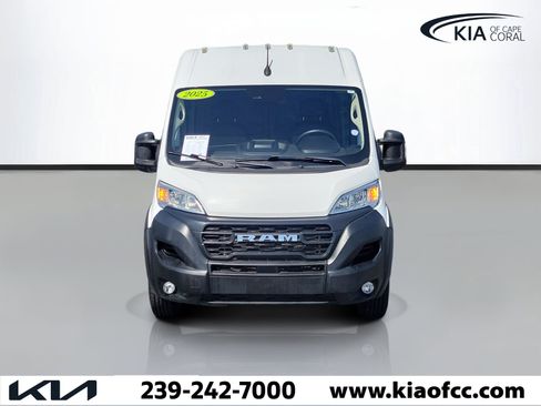 Used 2025 RAM ProMaster 2500 w/ Convenience Group FWD image 2