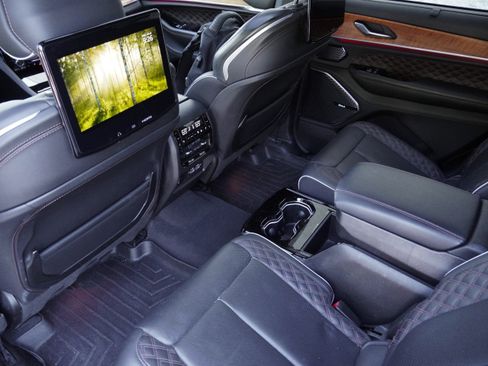 Used 2023 Jeep Grand Cherokee L Summit AWD/4WD image 33