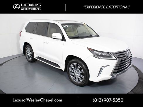 Used 2016 Lexus LX 570 4WD w/ Luxury Package image 2