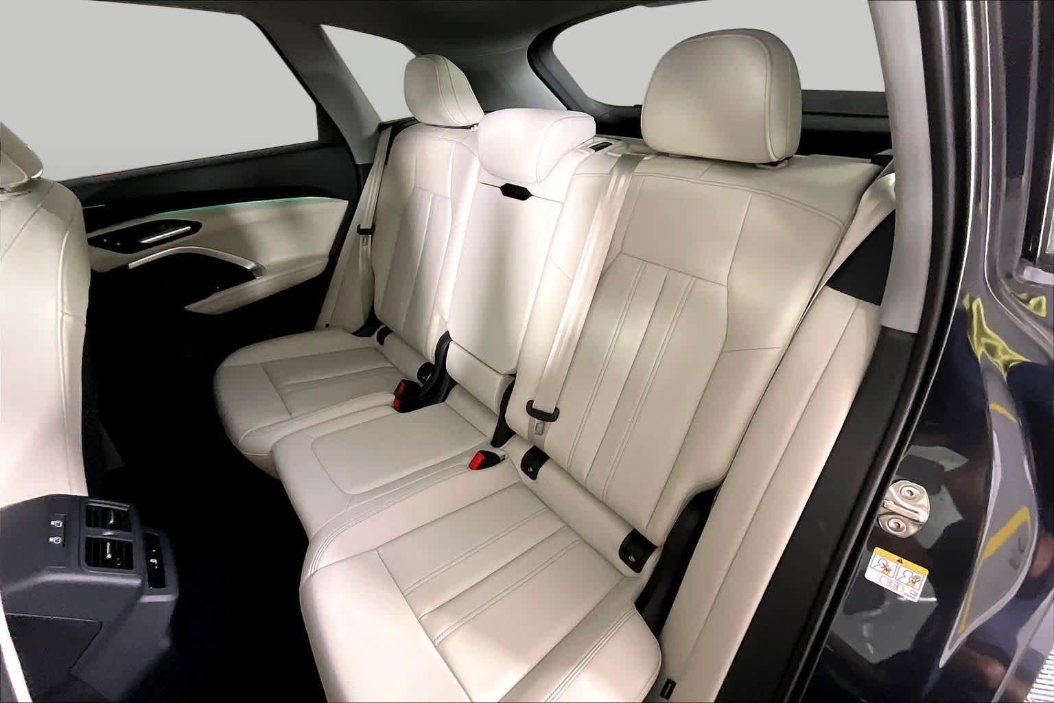 Used 2026 Audi Q5 Premium AWD/4WD image 18