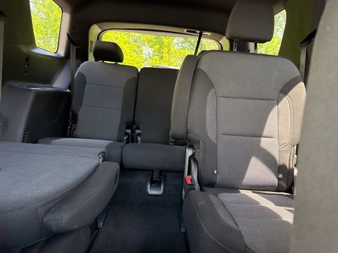 Used 2023 Chevrolet Traverse LT AWD/4WD image 25
