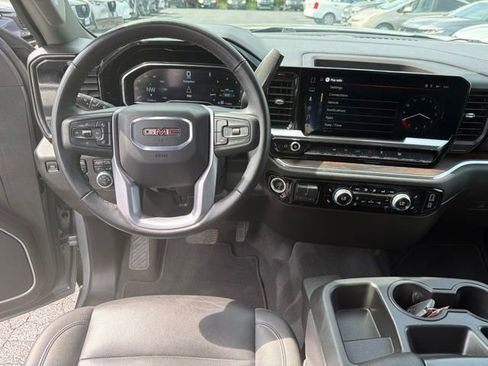 Used 2025 GMC Sierra 1500 SLT AWD/4WD image 23