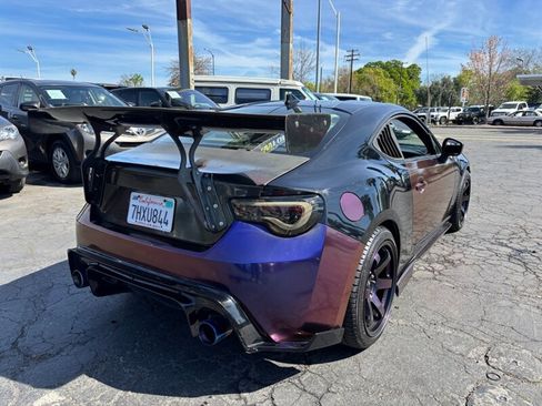 Used 2015 Scion FR-S image 3