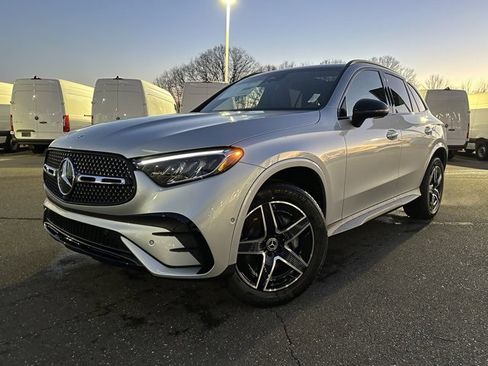 New 2026 Mercedes-Benz GLC 300 4MATIC image 3
