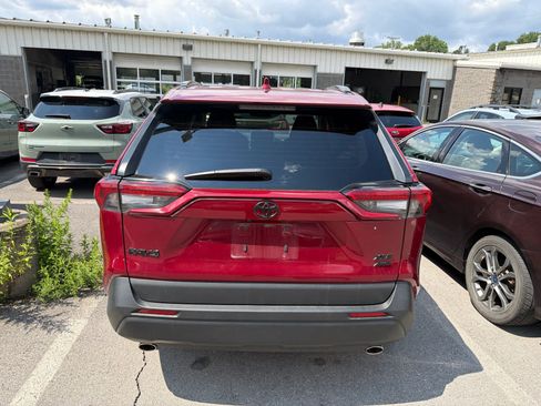 Used 2024 Toyota RAV4 XLE w/ Convenience Package AWD/4WD image 10