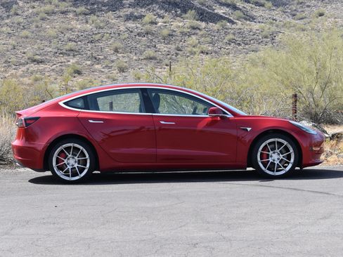Used 2019 Tesla Model 3 Standard Range Plus RWD image 5