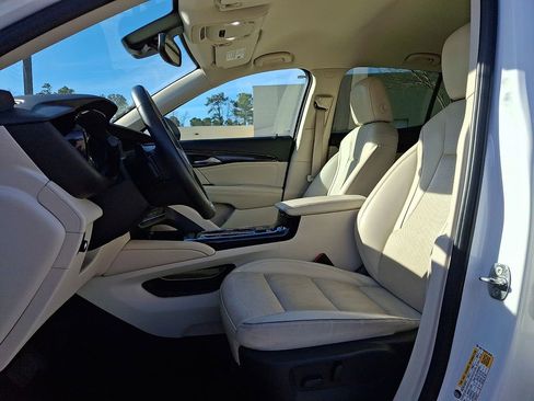 Used 2023 Buick Envision Essence image 13