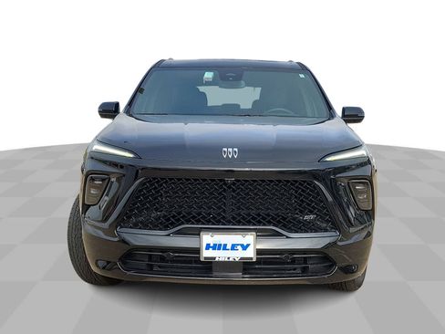 Certified 2025 Buick Enclave Sport Touring image 3