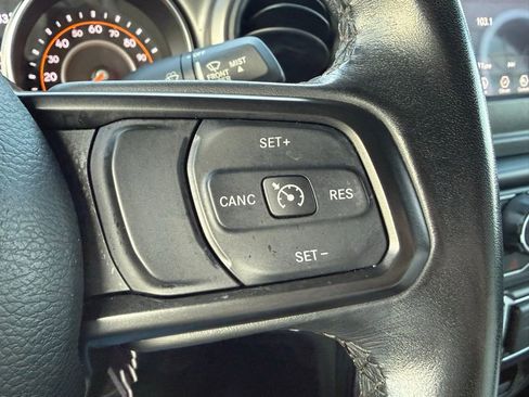 Used 2022 Jeep Wrangler Unlimited Sport image 17