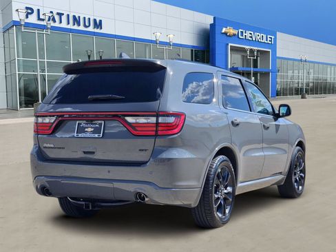 Used 2022 Dodge Durango GT RWD image 5