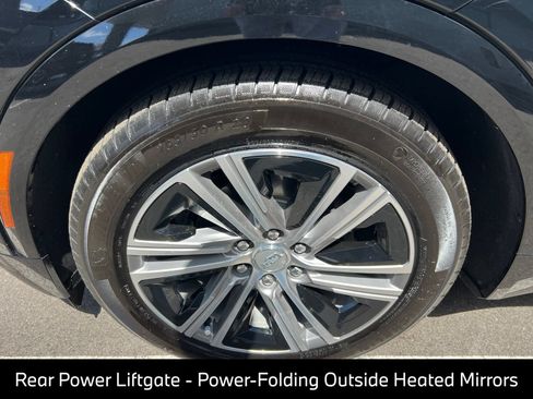 Used 2024 Cadillac Lyriq Luxury RWD image 13