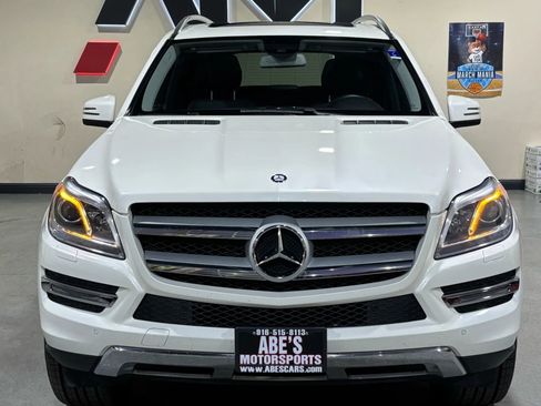 Used 2014 Mercedes-Benz GL 450 4MATIC image 2