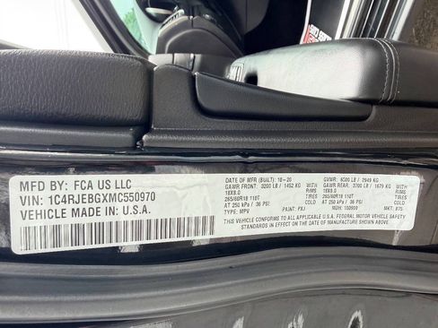 Used 2021 Jeep Grand Cherokee Limited w/ Sun & Sound Group RWD image 39