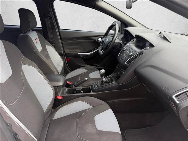Used 2018 Ford Focus ST FWD image 22