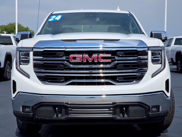 Used 2024 GMC Sierra 1500 SLT AWD/4WD image 10