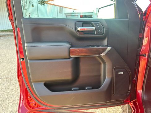 Used 2020 GMC Sierra 1500 SLT w/ SLT Premium Plus Package image 29