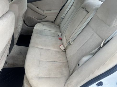 Used 2012 Nissan Altima 2.5 S FWD image 10