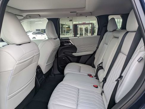 New 2026 Mitsubishi Outlander SEL FWD image 14