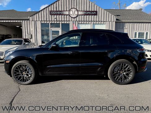 Used 2020 Porsche Macan Turbo image 1