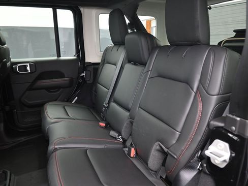 New 2026 Jeep Wrangler Unlimited Rubicon image 10