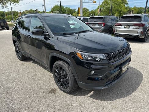 New 2026 Jeep Compass Latitude AWD/4WD image 4