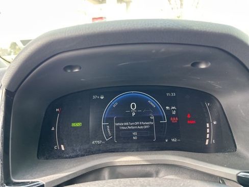 Used 2025 Toyota Camry LE image 20