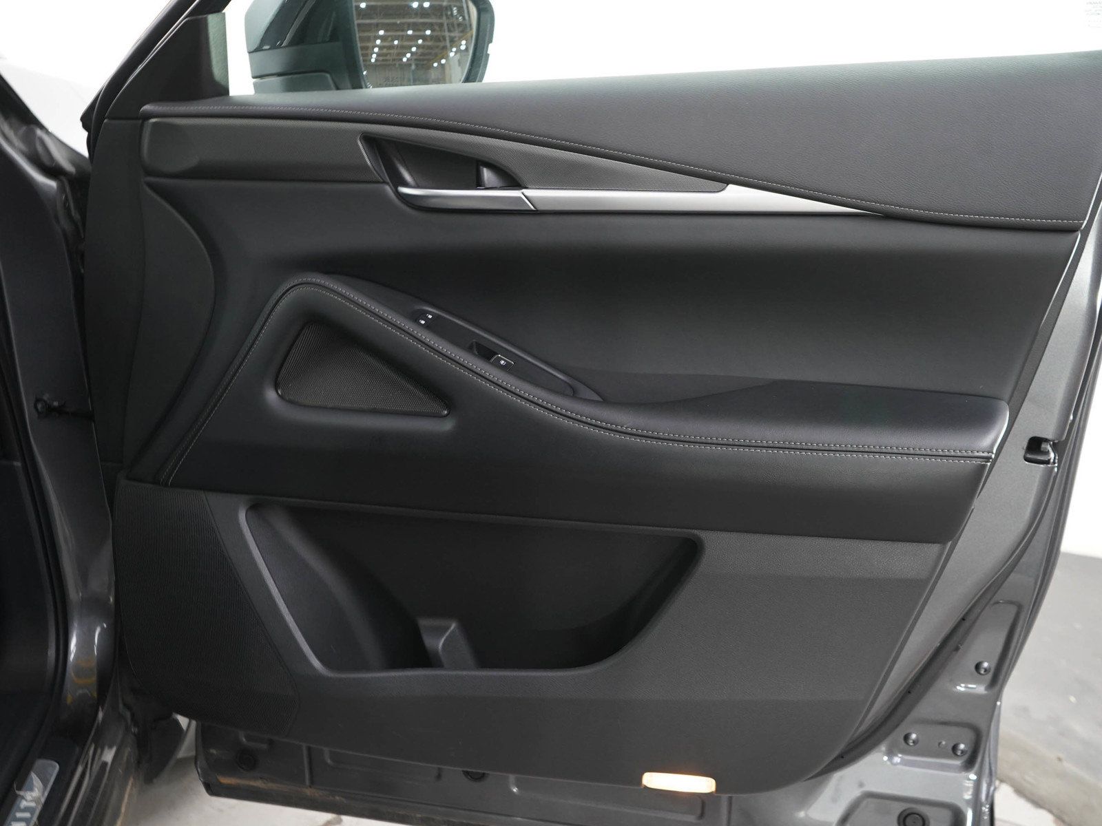Used 2025 INFINITI QX60 Luxe AWD/4WD image 9