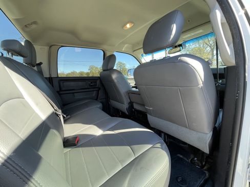 Used 2018 RAM 2500 Tradesman image 39