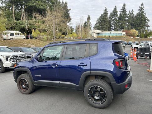 Used 2019 Jeep Renegade Latitude image 5