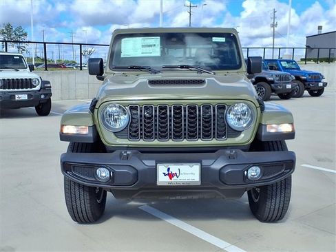 New 2025 Jeep Gladiator Sport image 8