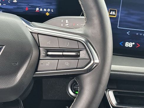 Used 2024 Chevrolet Traverse LT w/ Midnight/Sport Edition image 28