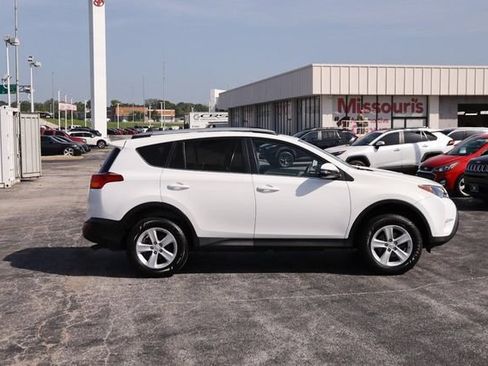 Used 2014 Toyota RAV4 XLE FWD image 5