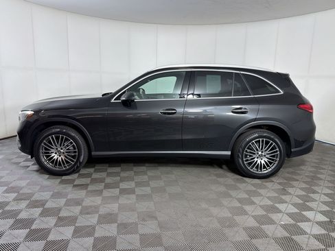 Used 2025 Mercedes-Benz GLC 300 4MATIC image 2