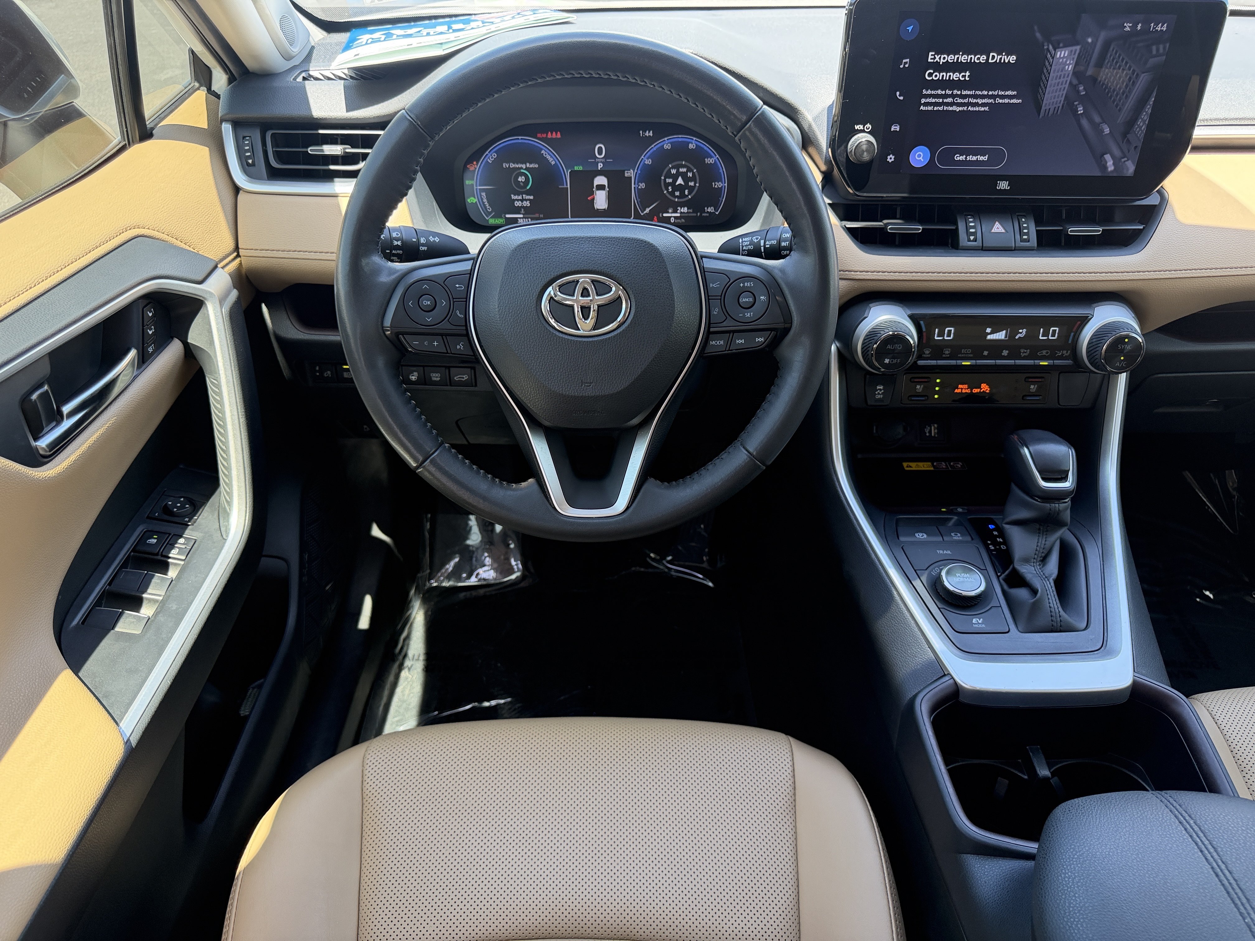 Used 2023 Toyota RAV4 Limited AWD/4WD image 15