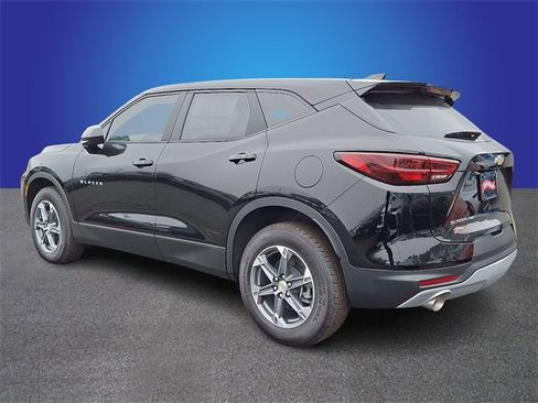 New 2026 Chevrolet Blazer LT image 4