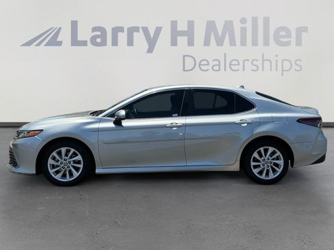 Certified 2021 Toyota Camry LE w/ Carpet Mat Package (TMS) FWD image 2