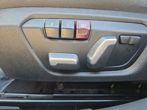 Used 2017 BMW 330i Sedan RWD image 16